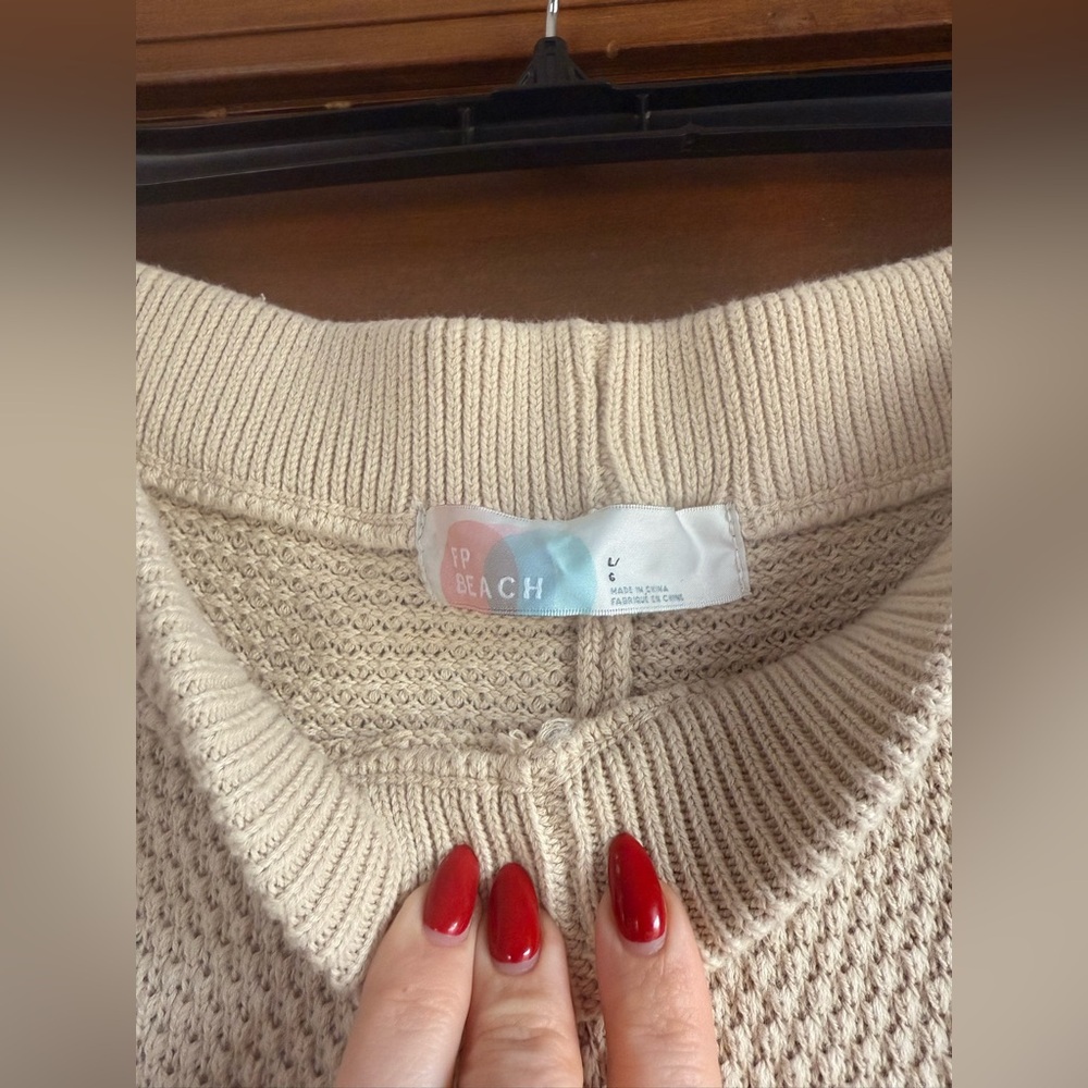 FREE PEOPLE BEACH HAILEE SWEATER SET - BOTTOMS ONLY 🧸 - Picture 5 of 7